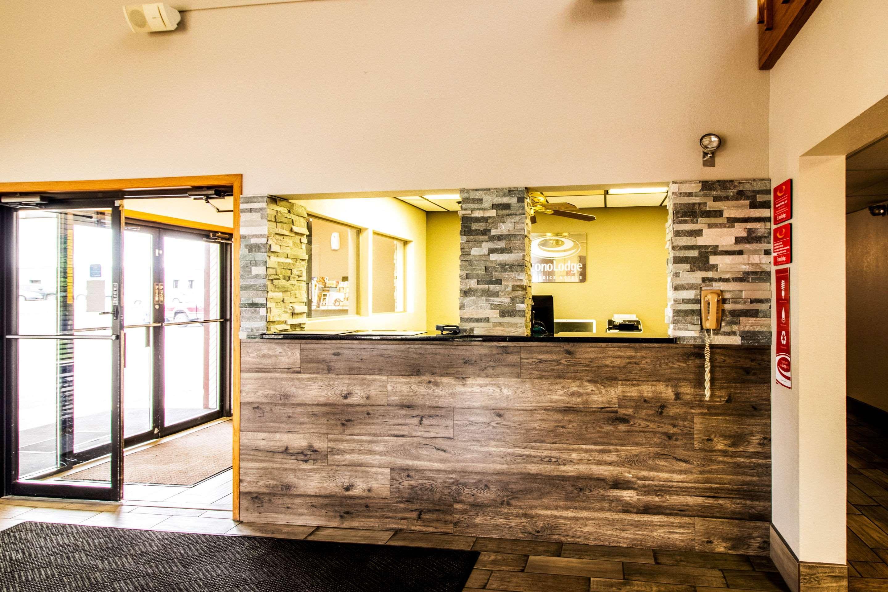 Econo Lodge Watertown Εξωτερικό φωτογραφία
