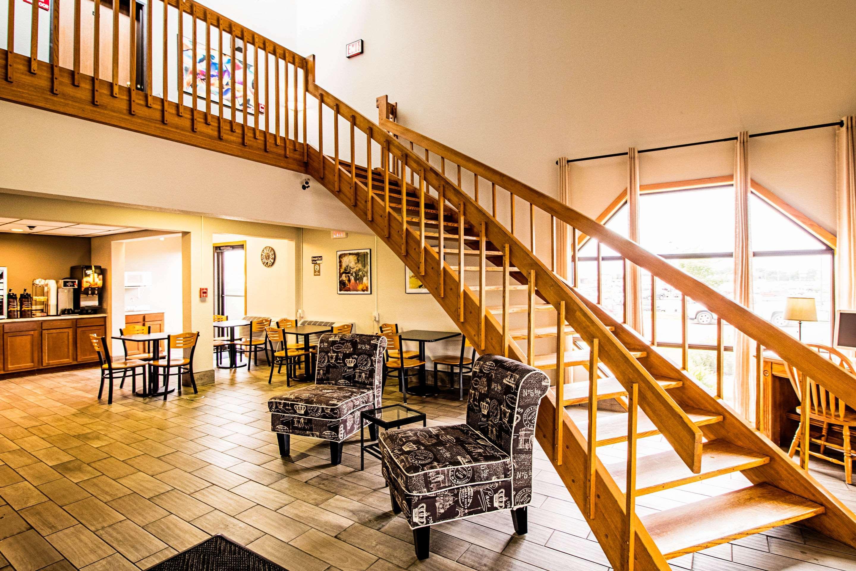 Econo Lodge Watertown Εξωτερικό φωτογραφία