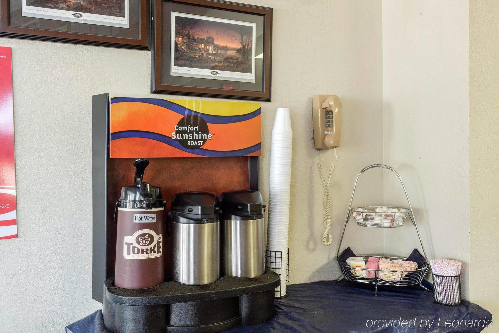 Econo Lodge Watertown Εξωτερικό φωτογραφία