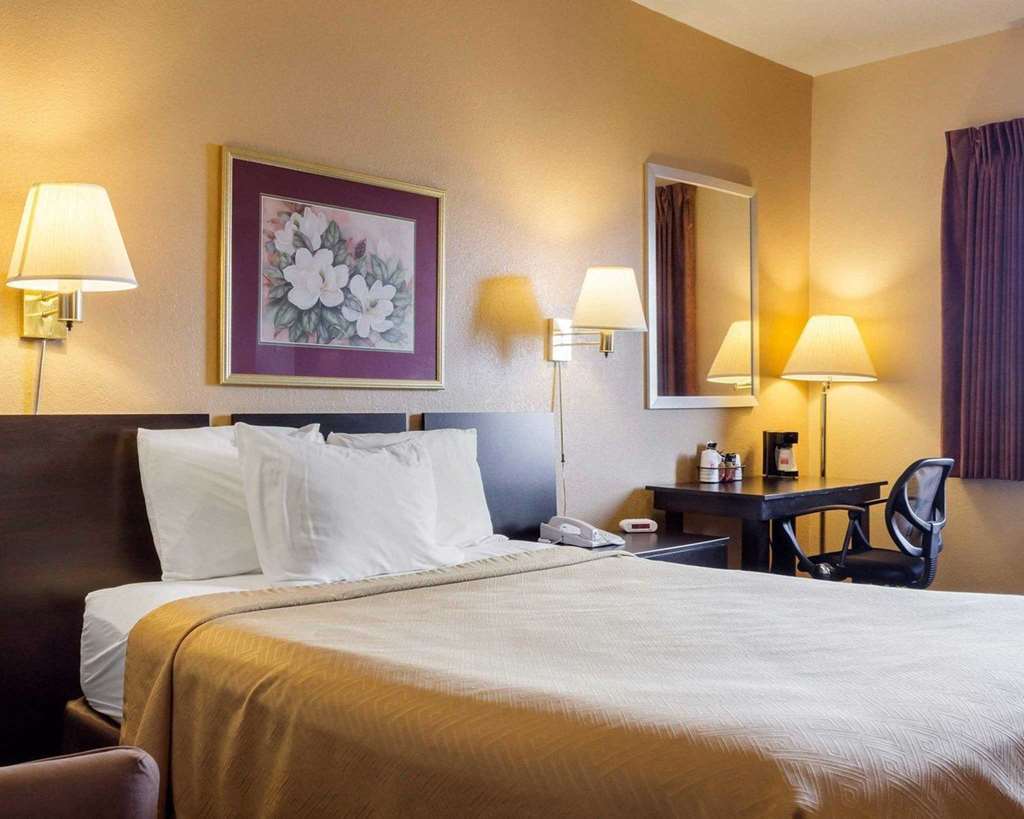 Econo Lodge Watertown Δωμάτιο φωτογραφία