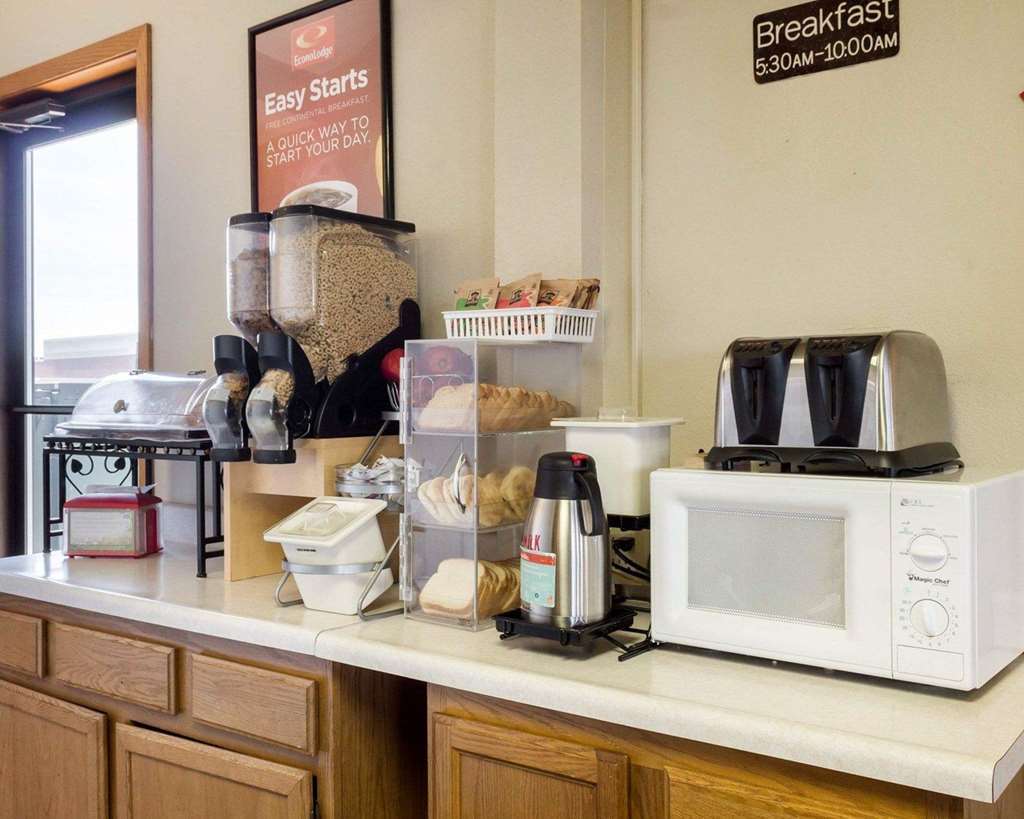 Econo Lodge Watertown Εστιατόριο φωτογραφία