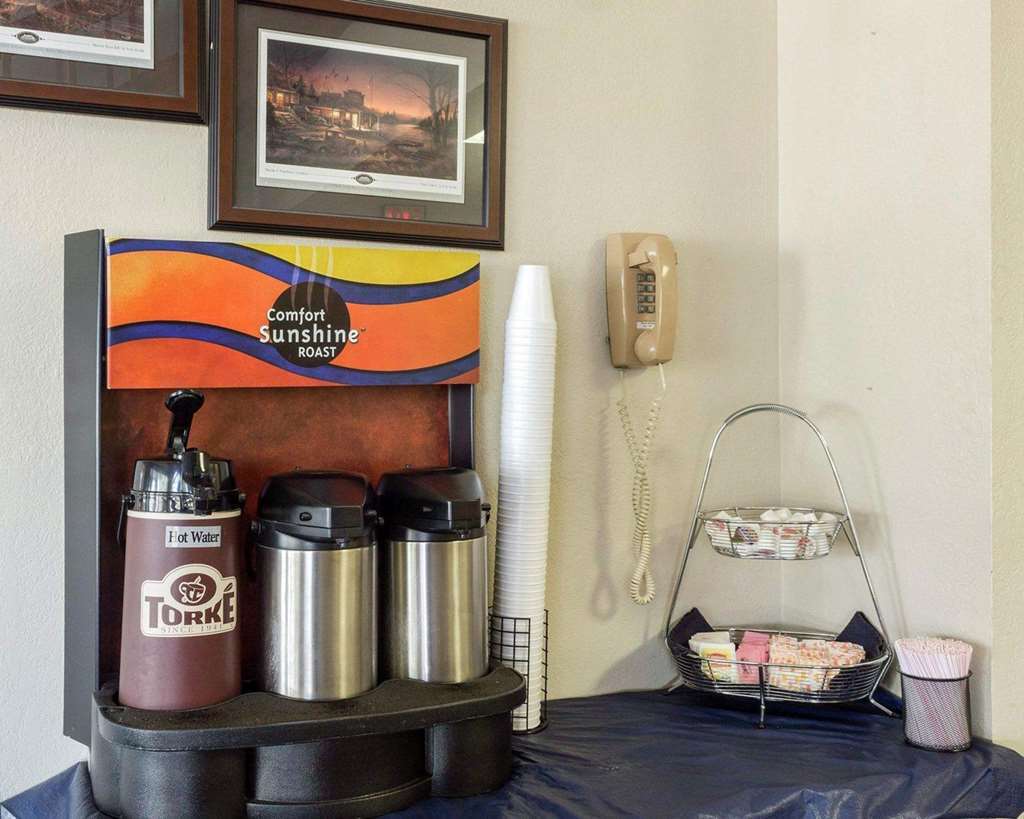 Econo Lodge Watertown Εστιατόριο φωτογραφία