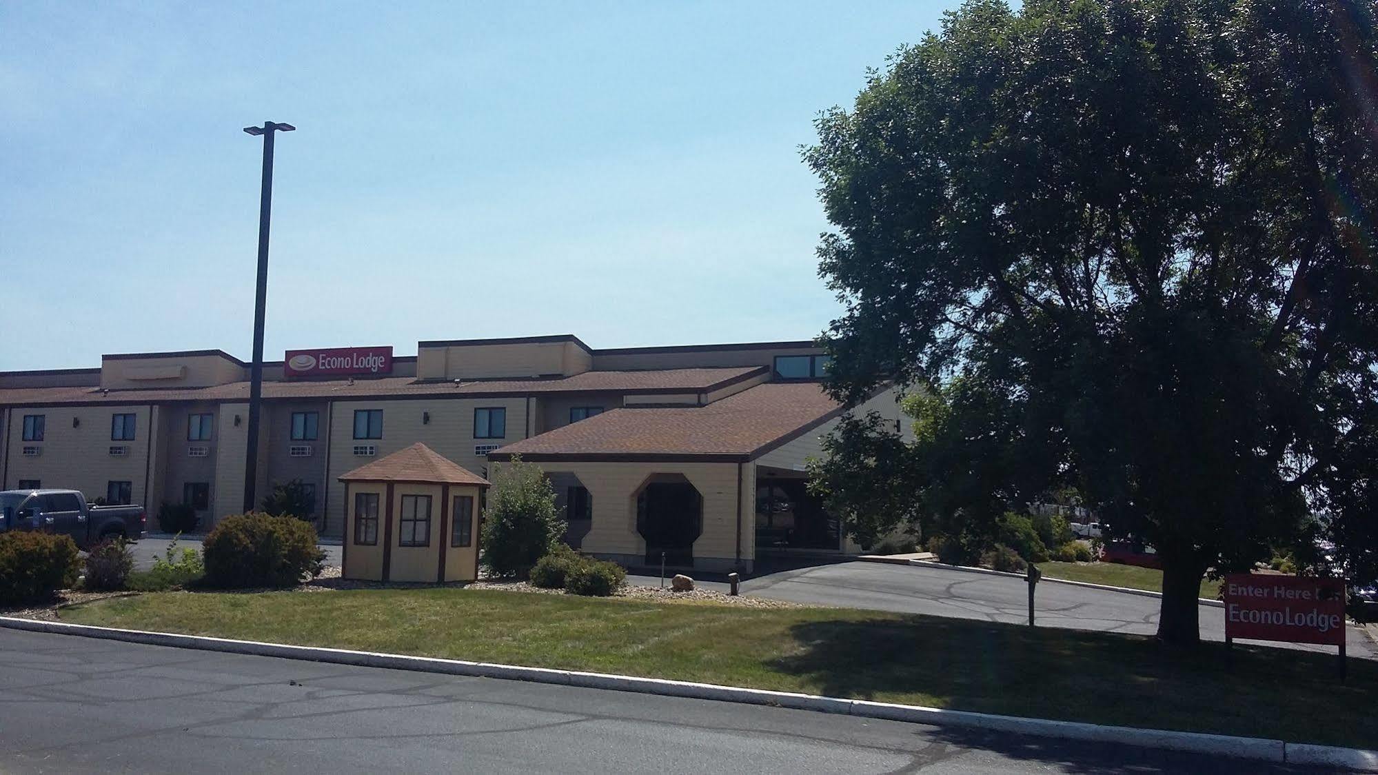 Econo Lodge Watertown Εξωτερικό φωτογραφία